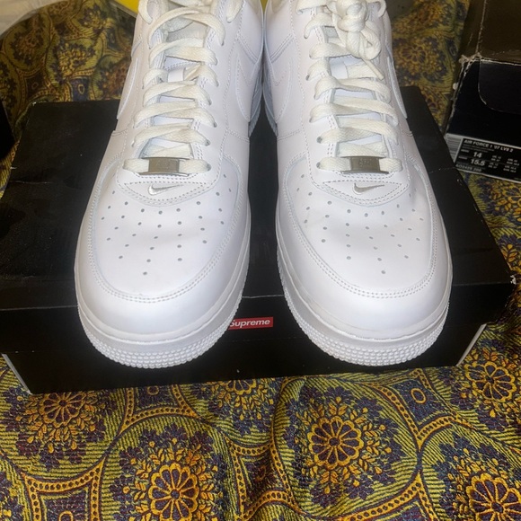 AIR FORCE 1 LOW SUPREME - Picture 5 of 9